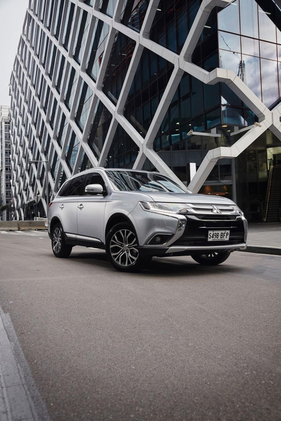  Mitsubishi Outlander 2015 года  (AU) (фото 33 из 40)